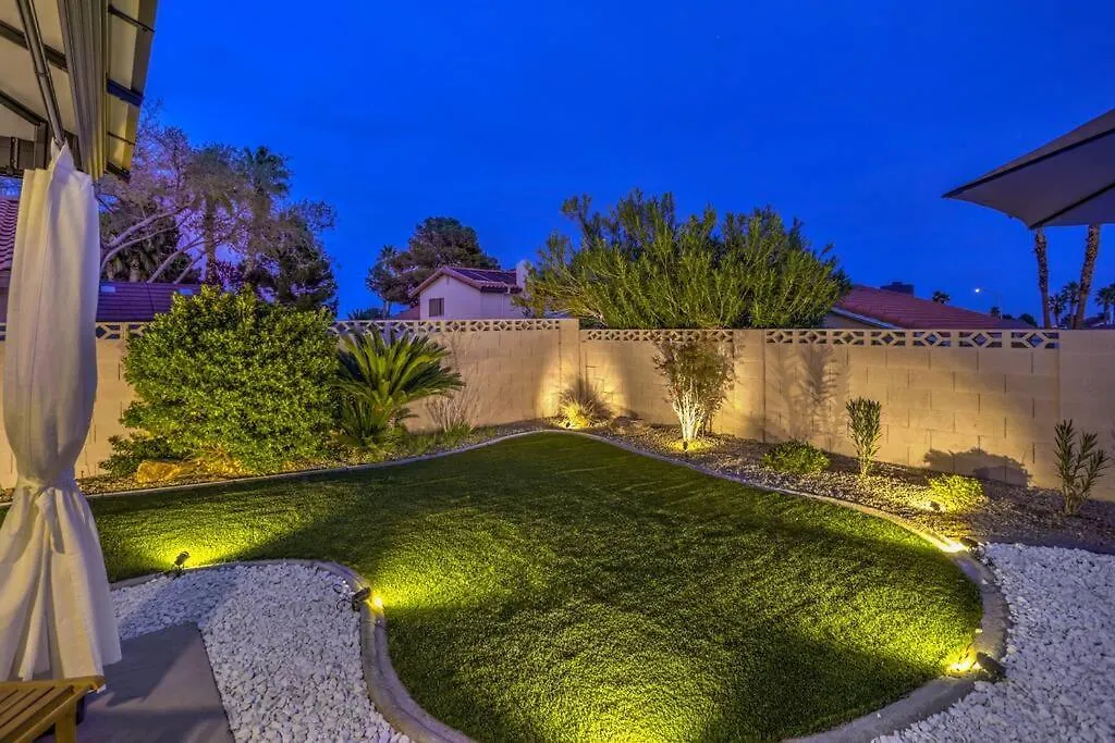 Casa Lucaccini - Gym/Pool/Spa/ Prime Location 4Br Лас-Вегас 0*,  США