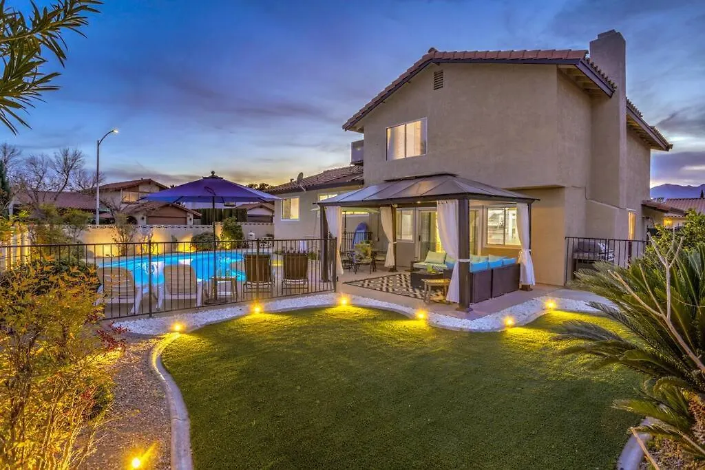 Casa Lucaccini - Gym/Pool/Spa/ Prime Location 4Br Лас-Вегас 0*,  США
